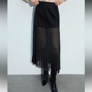 Elegant Black Pleated Skirt